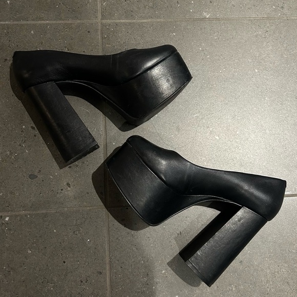 L’intervalle black platforms - Picture 2 of 4